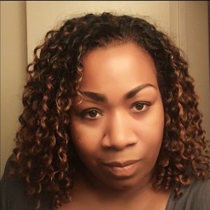 Meet your Posher, Chrystal